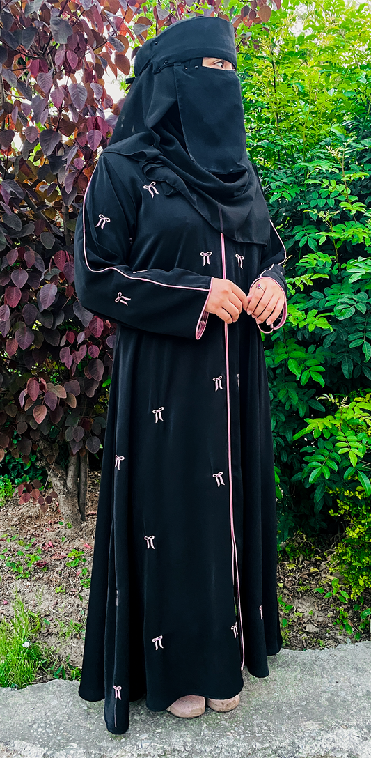 Midnight Grace Abaya – Charm in Every Stitch